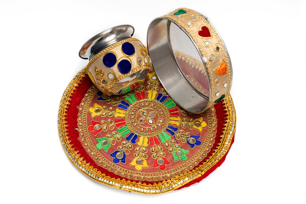 Multi-shade Karwa Thali