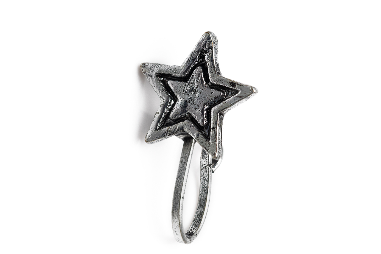 Star Shape Nose Pin