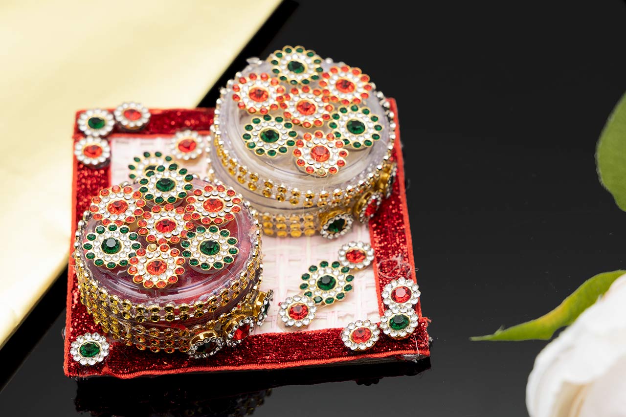 Amazing KumKum Tilak set