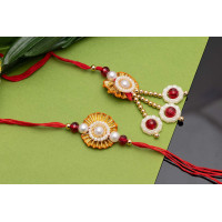 Alluring Bhai Bhabhi combo Rakhi