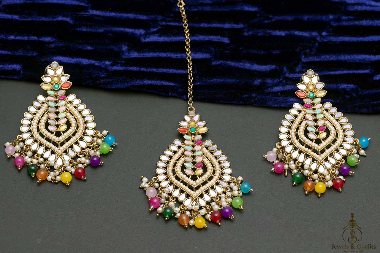 Unique pattern tikka earring set (3 colours)