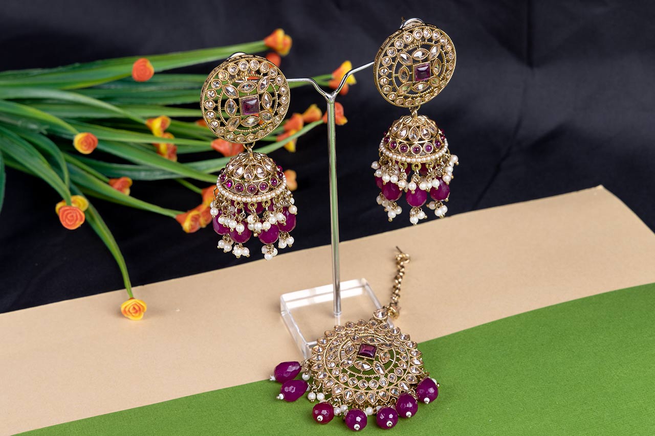 Purple Oversized Tikka With Earring