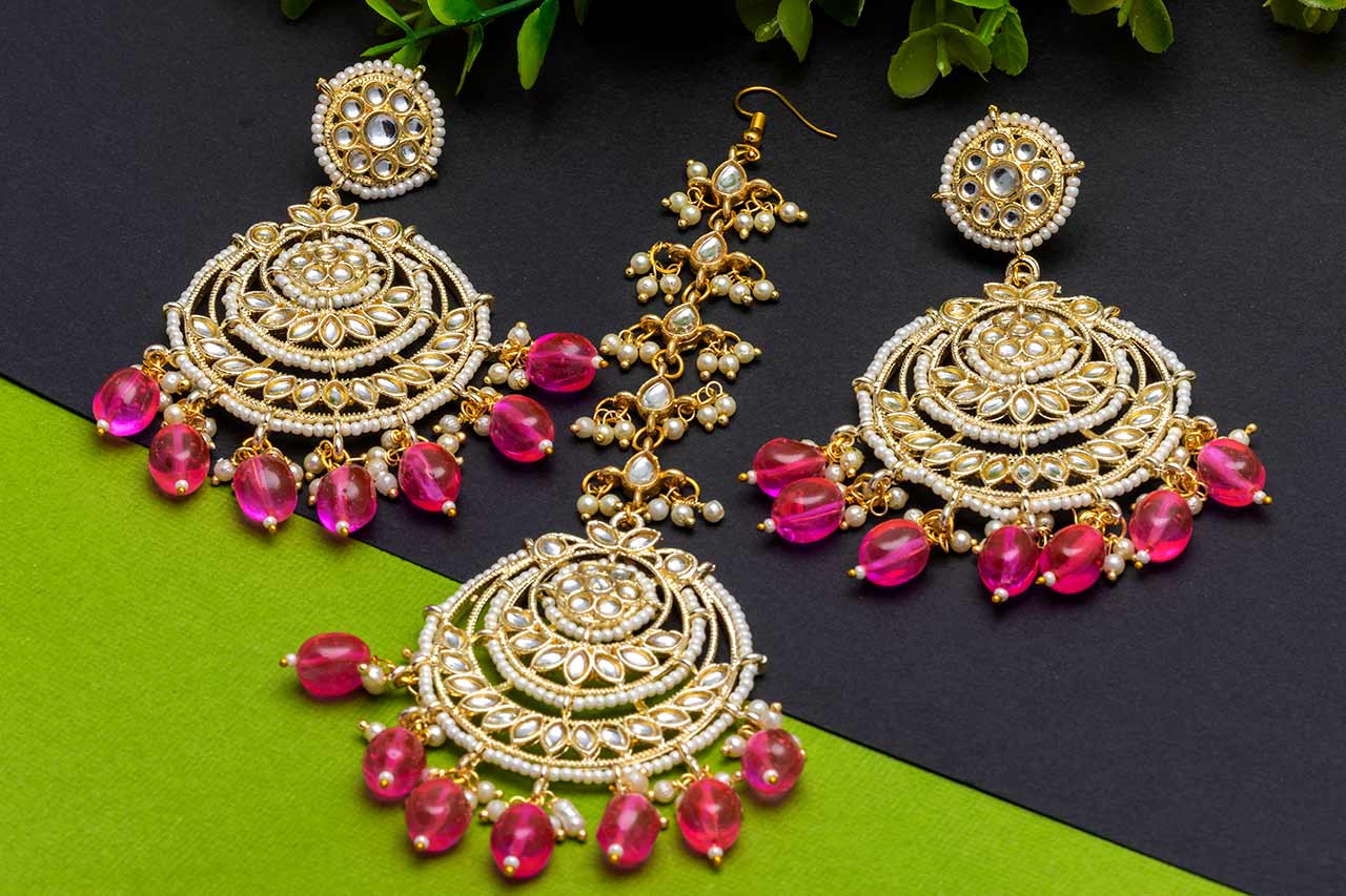 Oversized Tikka With Earring