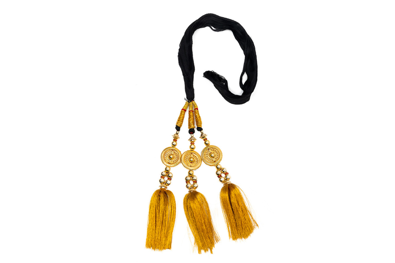 Golden tassel paranda