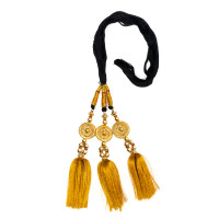 Golden tassel paranda