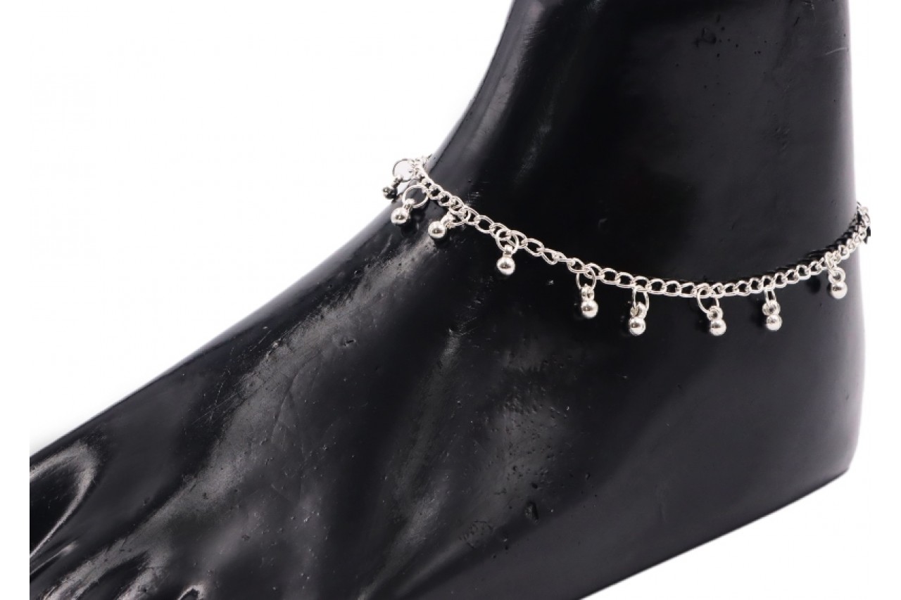 Elegant sleek look Anklets 