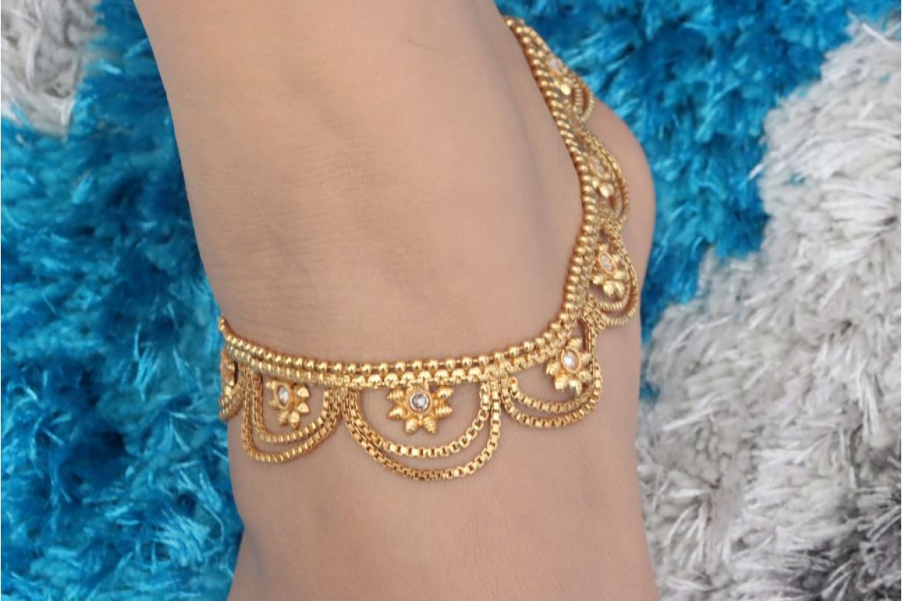 Golden double chain anklets 