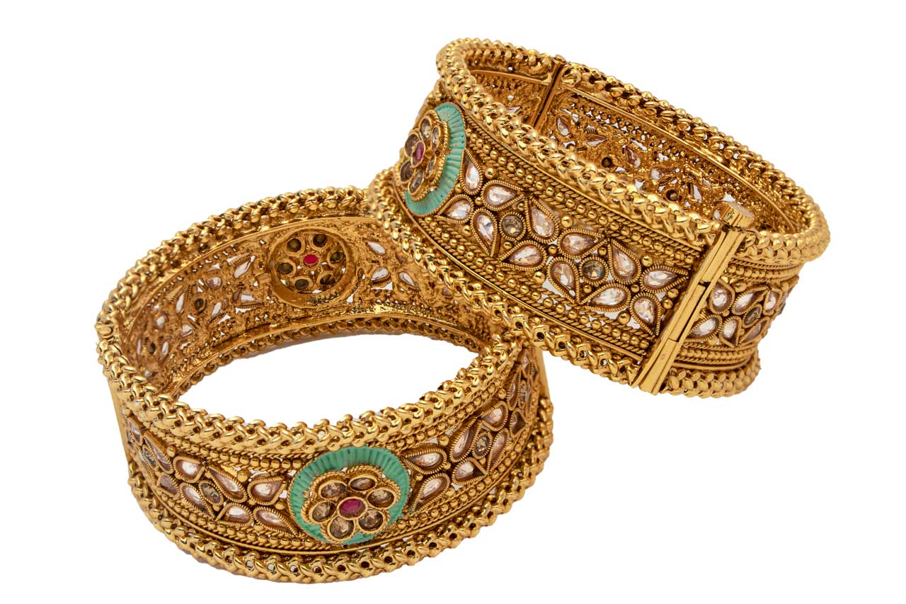 Golden green pattern bangles