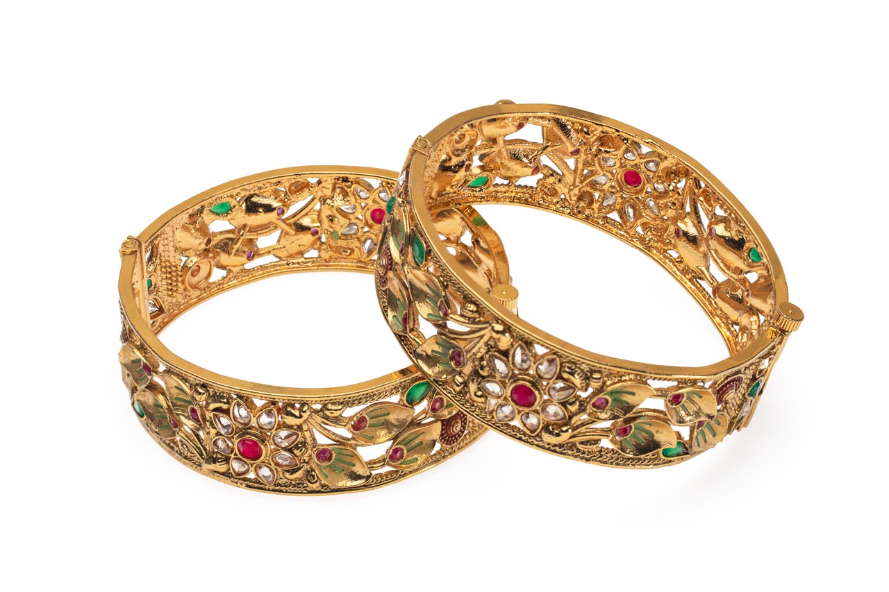 Leaf pattern screw bangles 