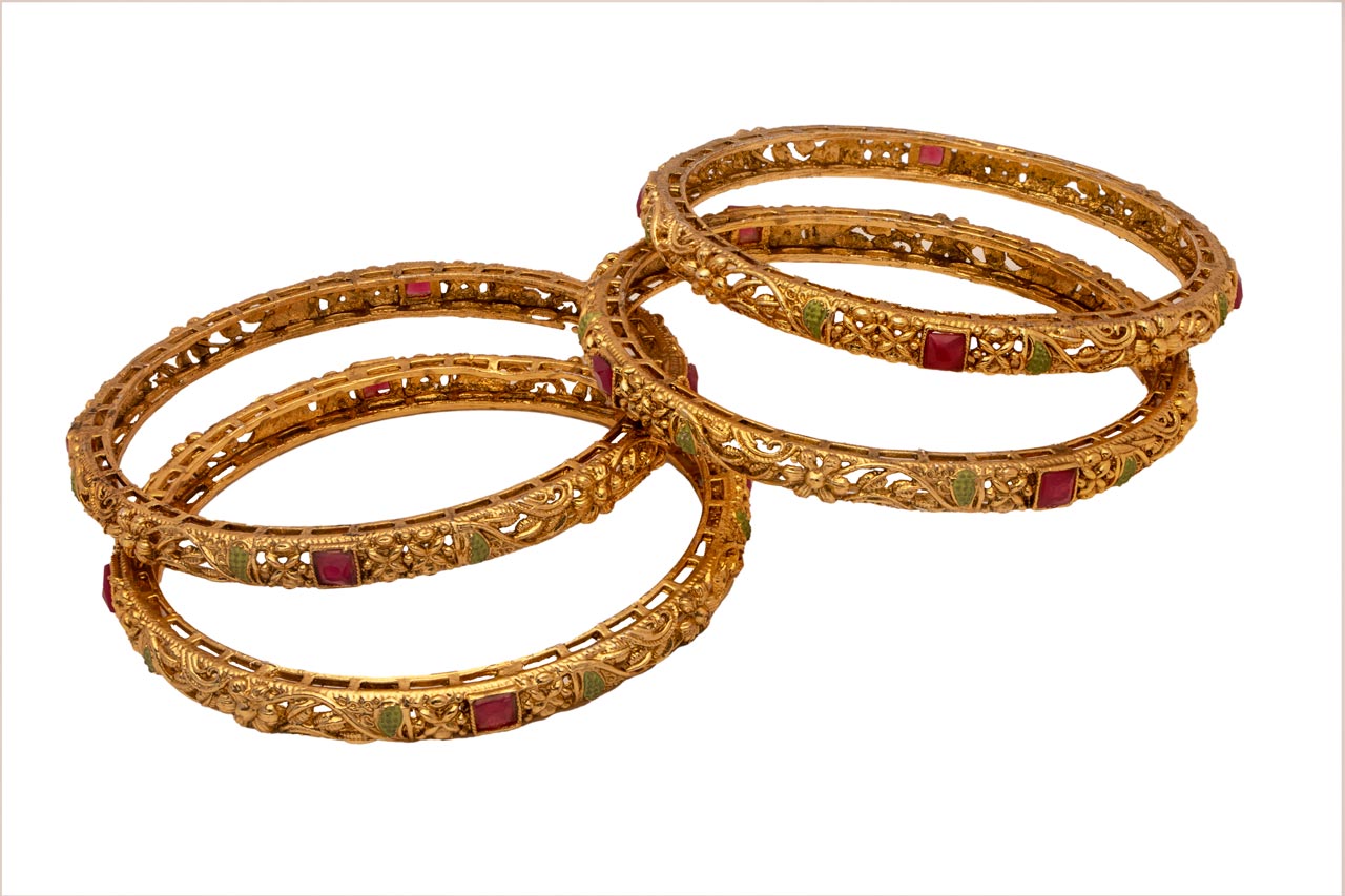 Beautiful 4 set bangles
