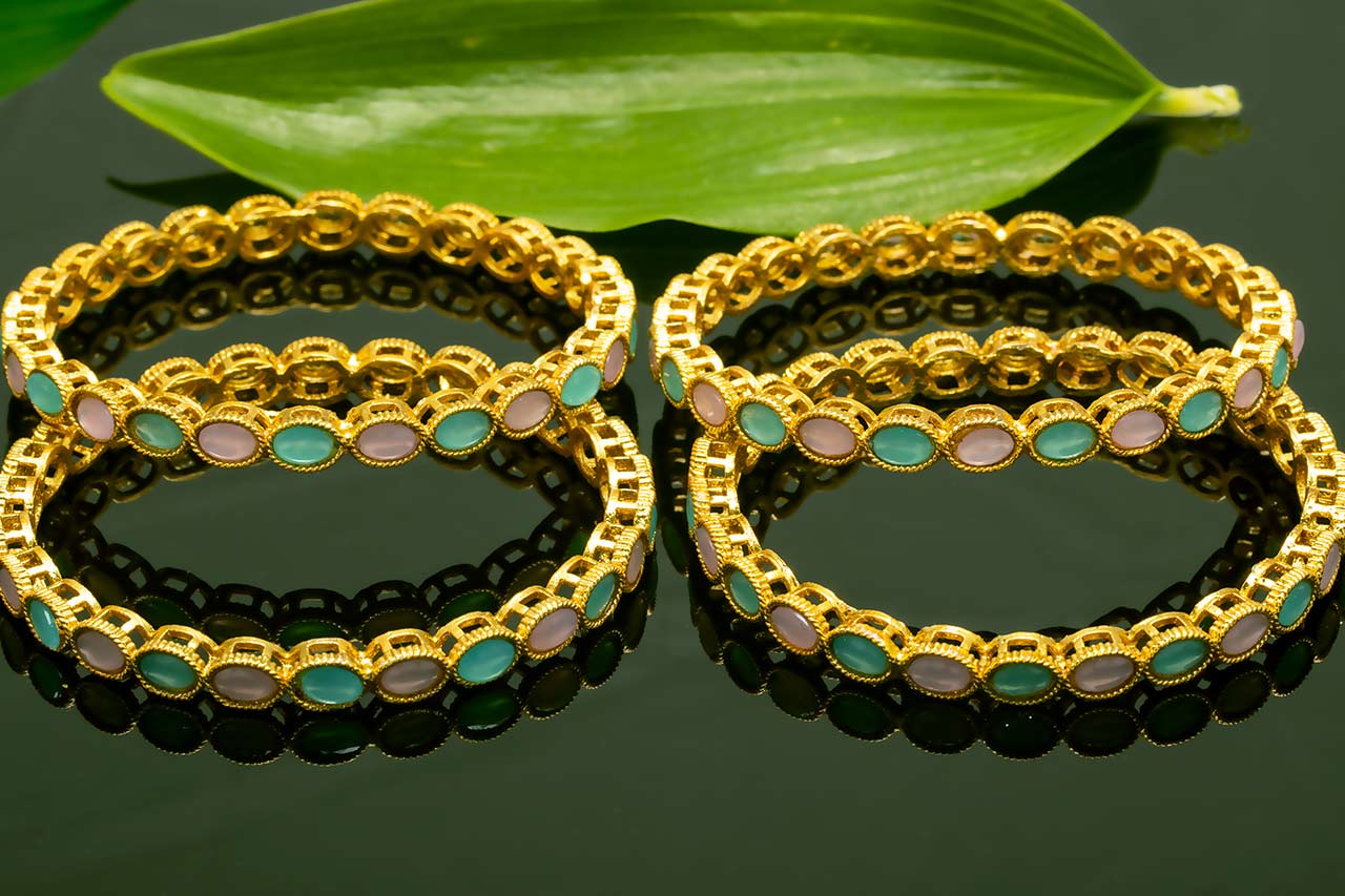 Colourful 4 set bangles