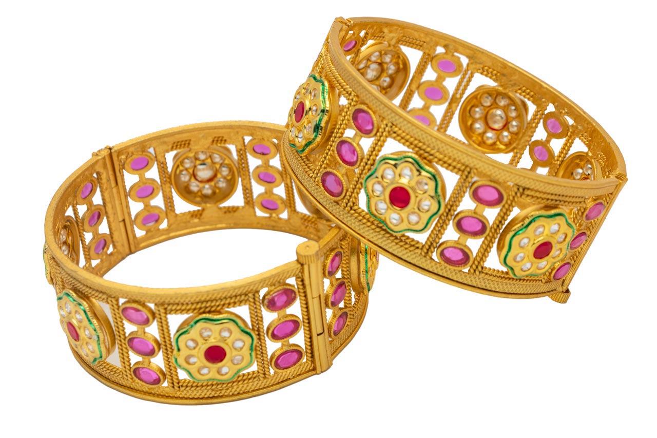 Pink pattern bangles