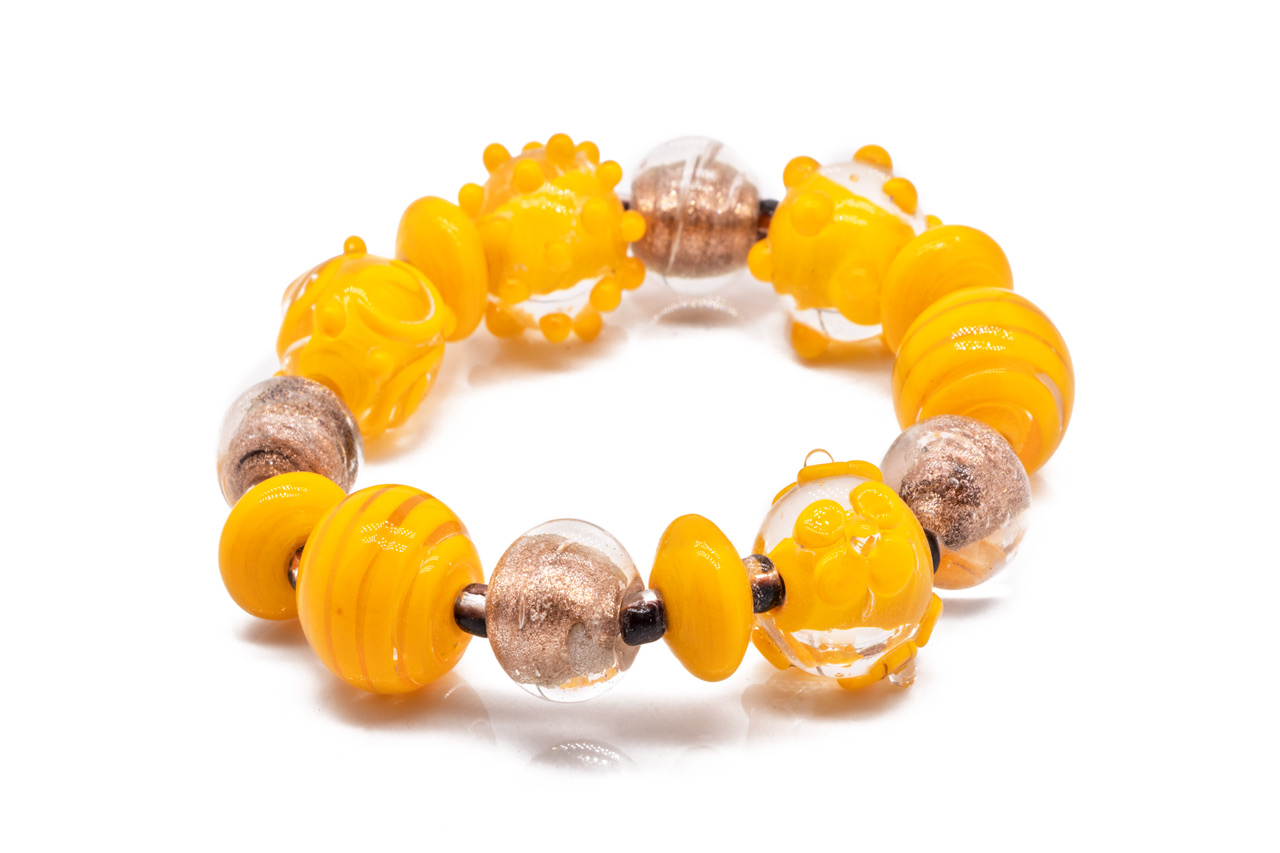 Yellow shade glassbead bracelet