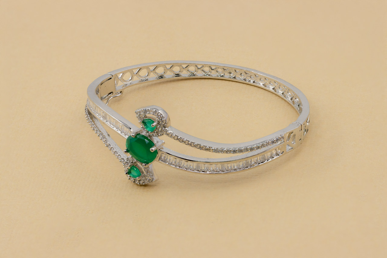 Classic Round Bracelet with lock