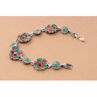 Stunning Flower Pattern Bracelet