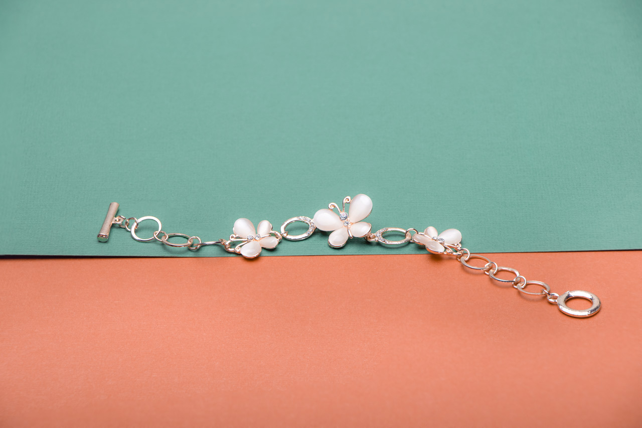 Flower Pattern Bracelet