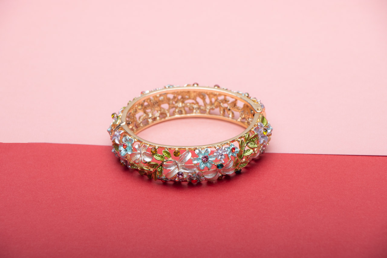 Floral pattern  bracelet