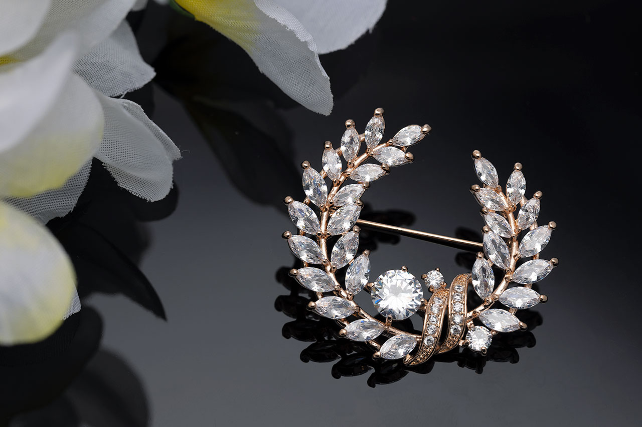 Oval cut Shaped CZ Brooch