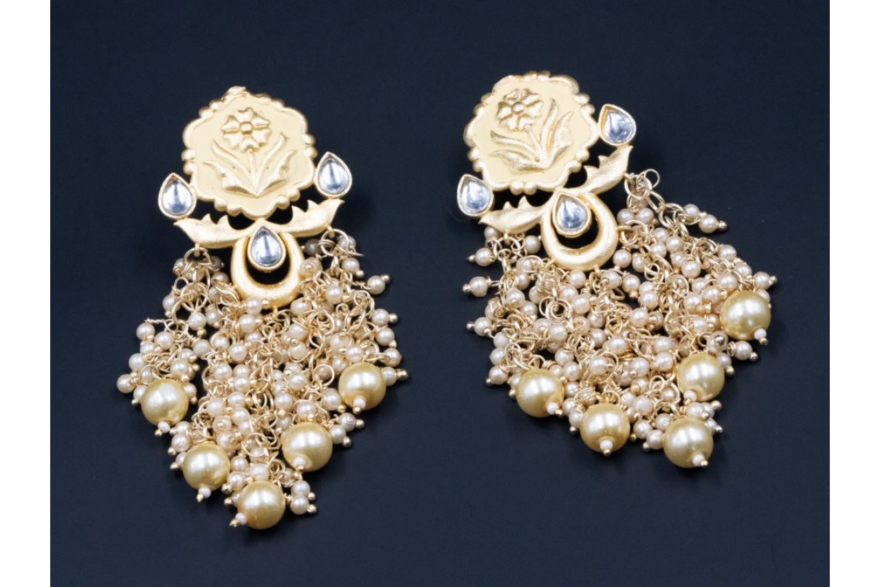 Matte finish earring (3 colours)