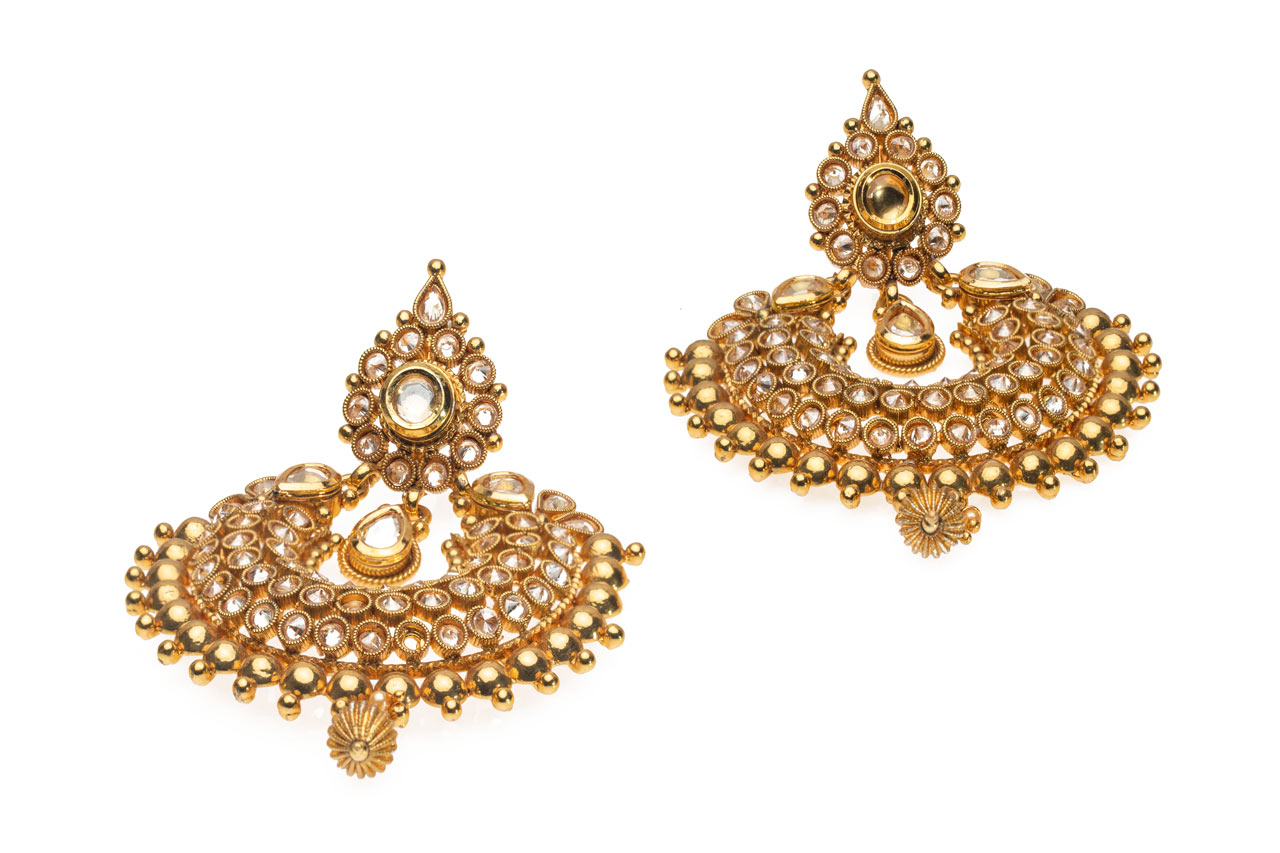 Richlook chandbali earring