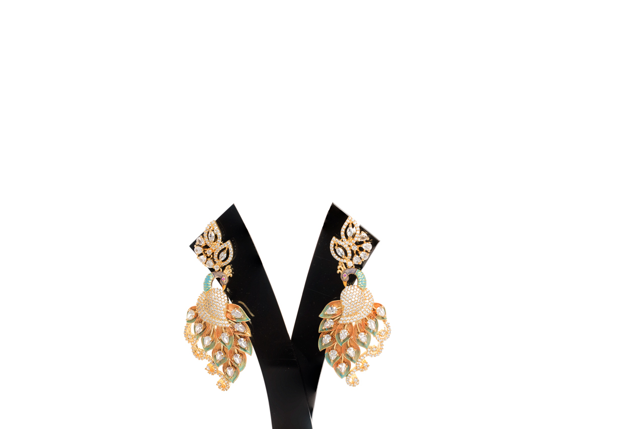 LS sparkling AD peacock  earring