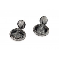 Stunning oval drop earring