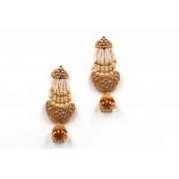 Kundan earring with bead layers