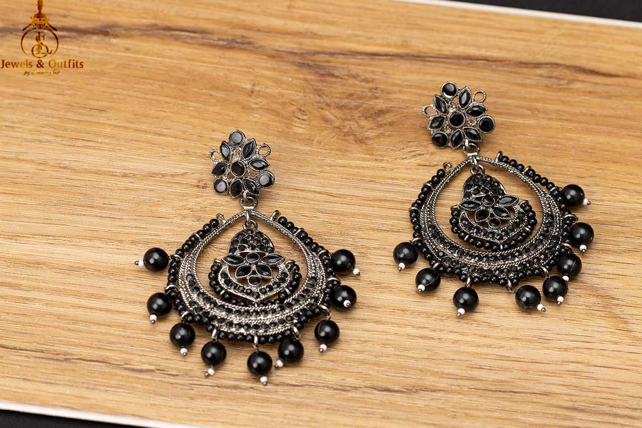 Black Silver Earring