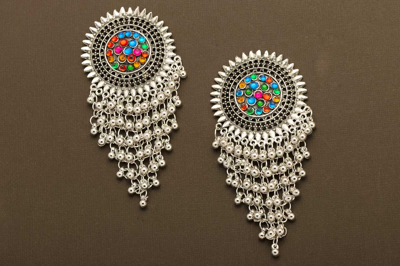 Luxurious silver bead drop earrings