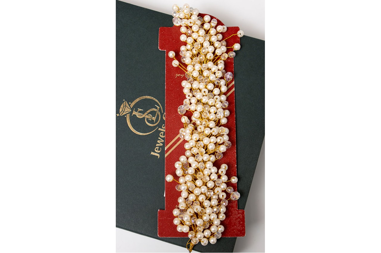 Pretty white and Golden hair wrap