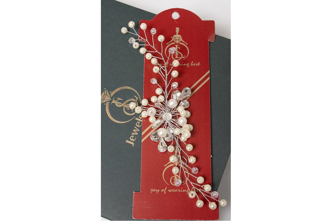 Ladies hair décor
