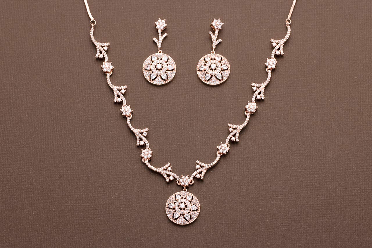 Designer Flower pattern AD necklace