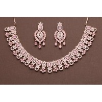 Charming designer pattern necklace 
