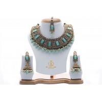 Alluring Kundan Necklace 