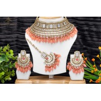 Attractive choker with mirror finish 