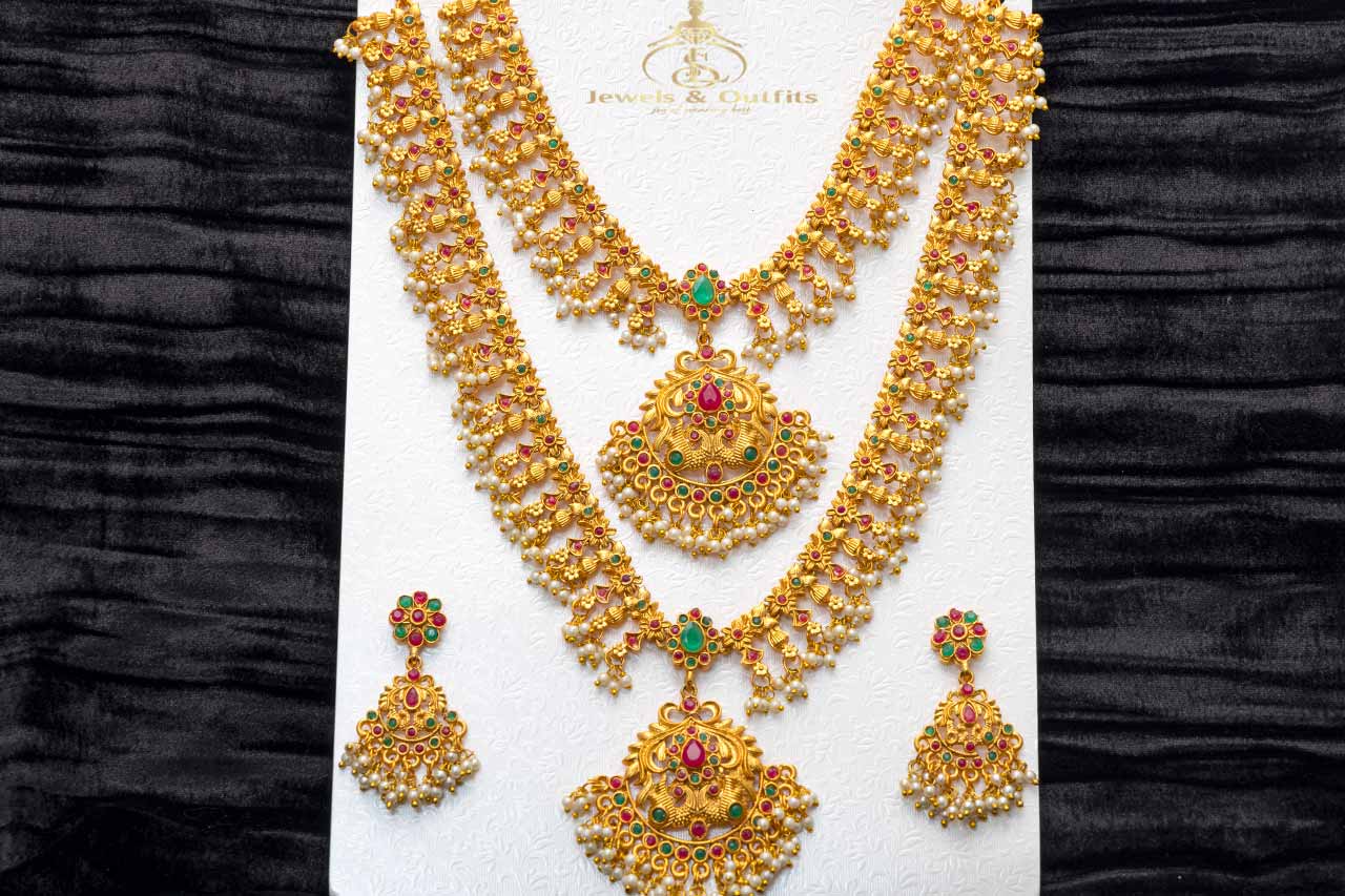 Two-in-one golden necklace 