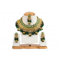 Alluring Green Rich Kundan Necklace 