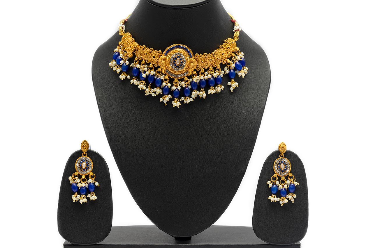 Blue choker necklace 