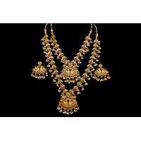 Pretty South Indian Dual necklace 