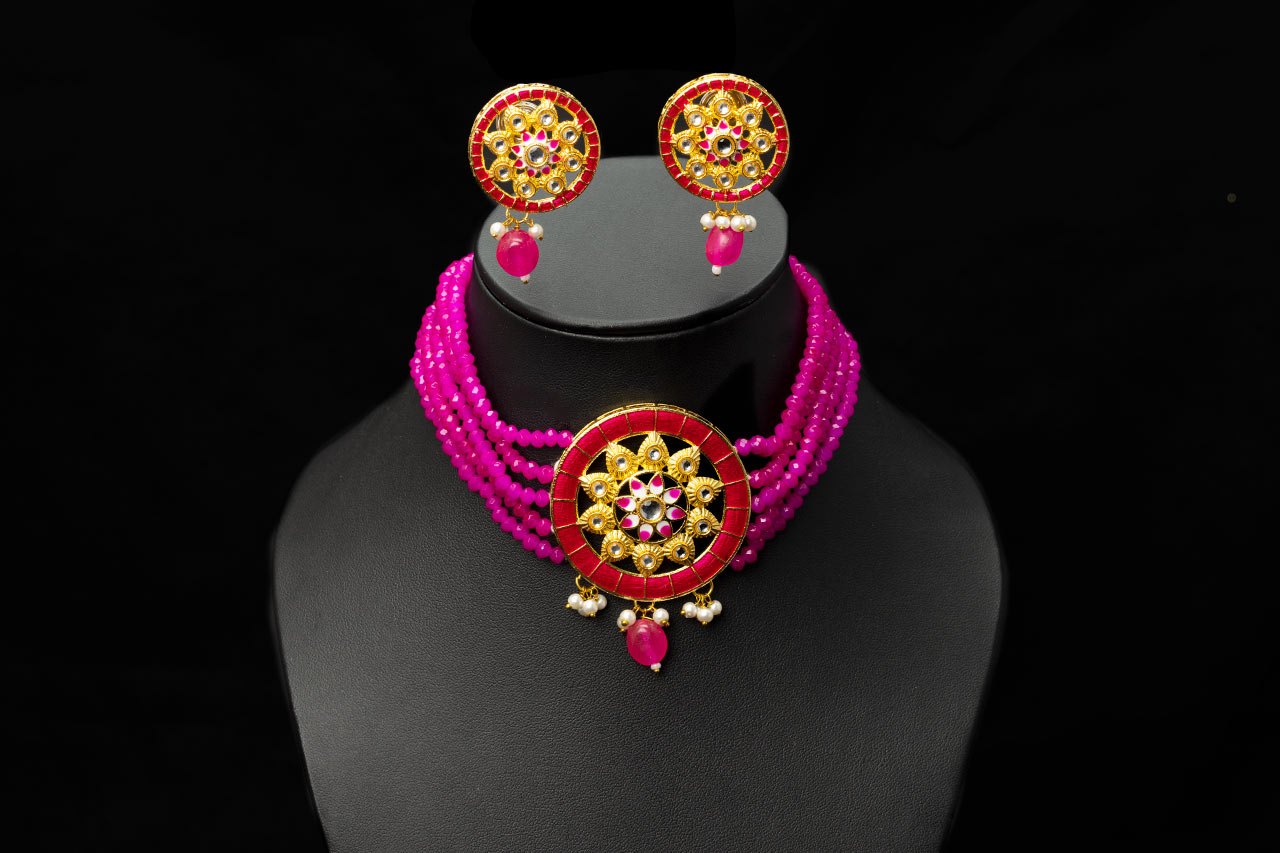 Traditional Choker (2 colours)