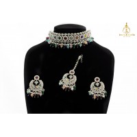 Stunning multi shade Choker