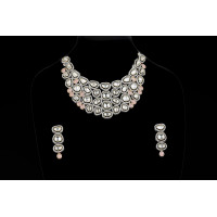 Pretty American Diamond necklace