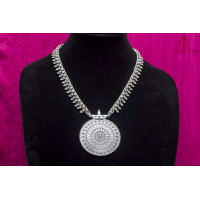 Stunning circular Pattern Pendent