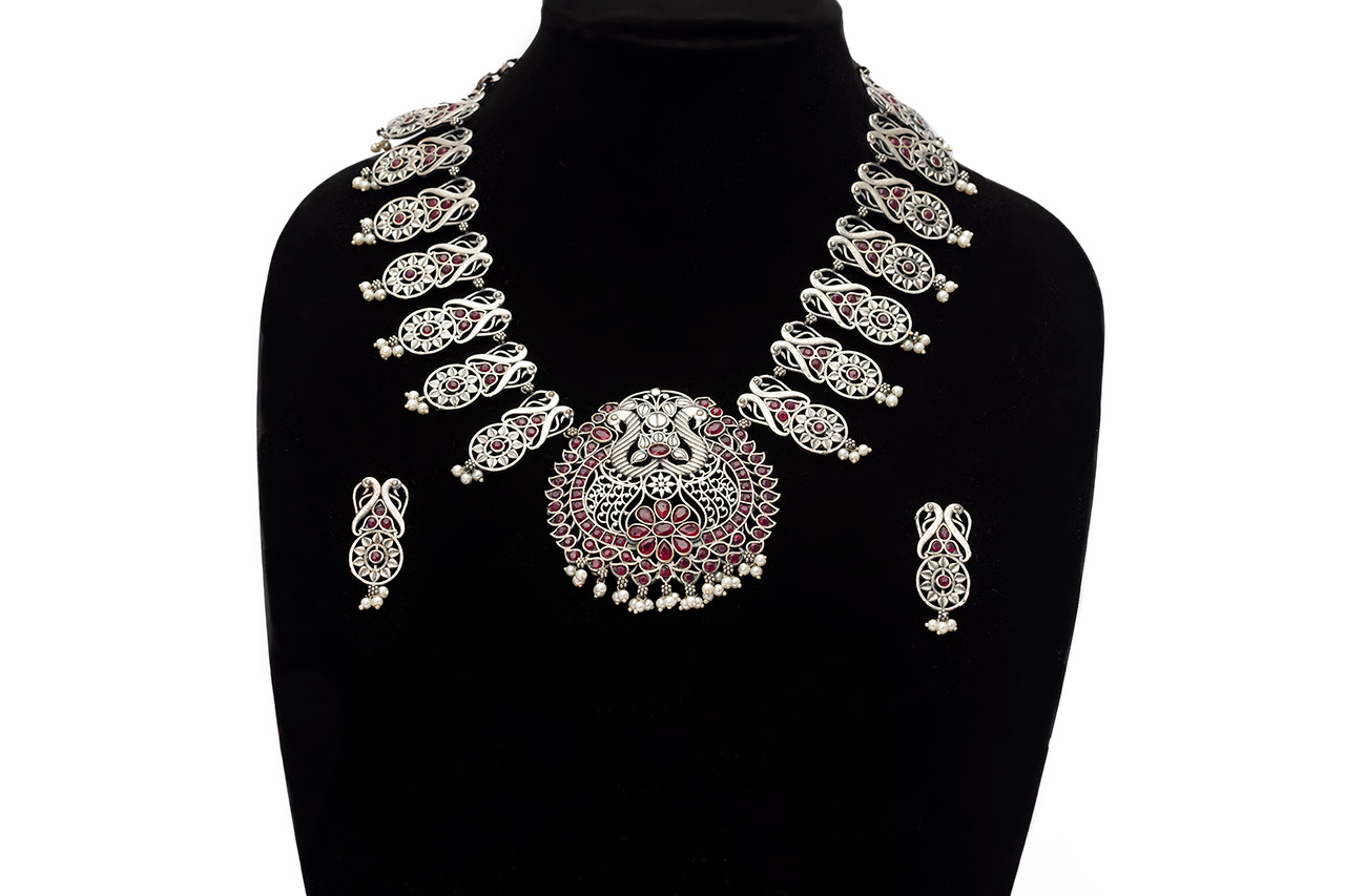 Premium Silver neck piece
