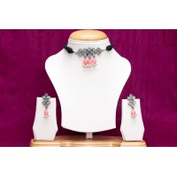 Astonishing silver choker