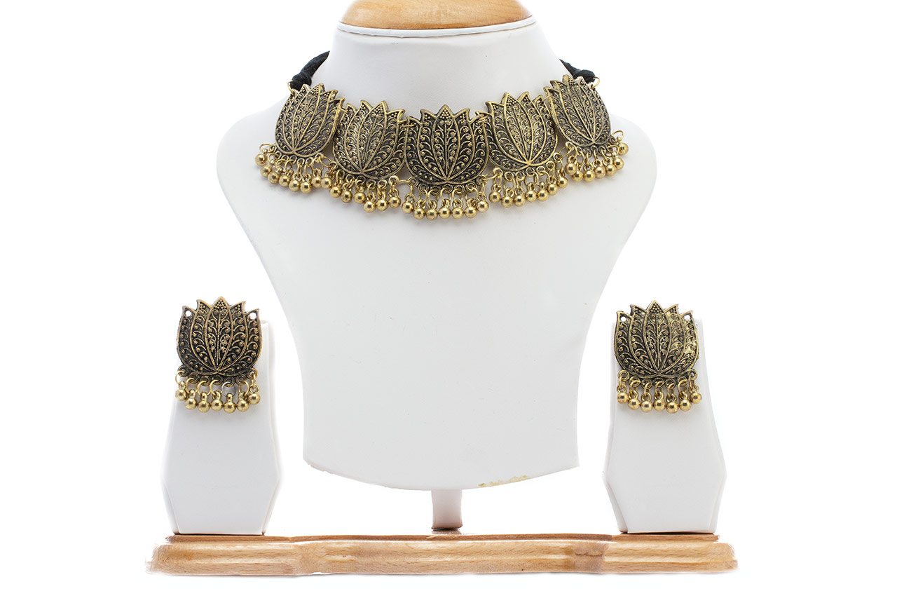 Lotus Pattern Oxidised Choker 