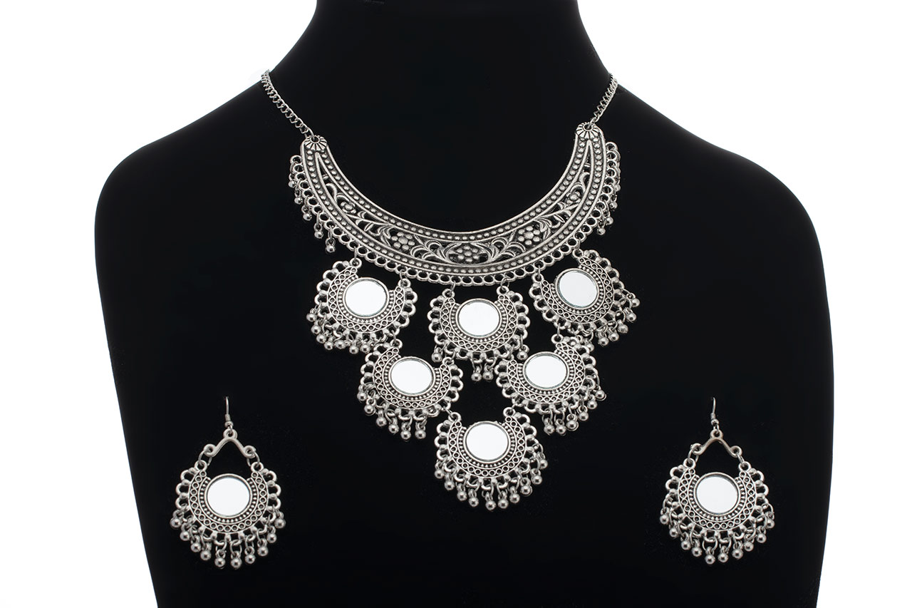 Impressive mirror finish Necklace