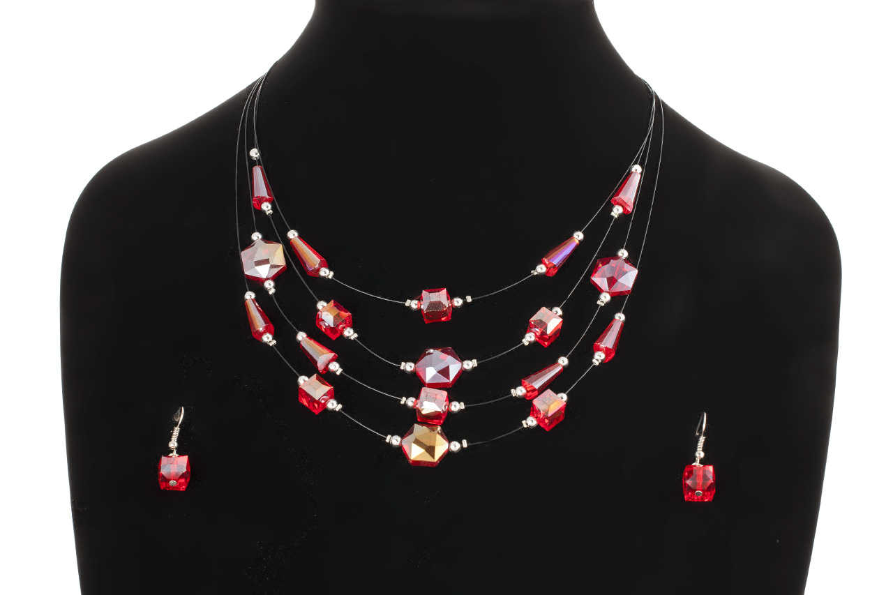 Stunning Red Bead Necklace