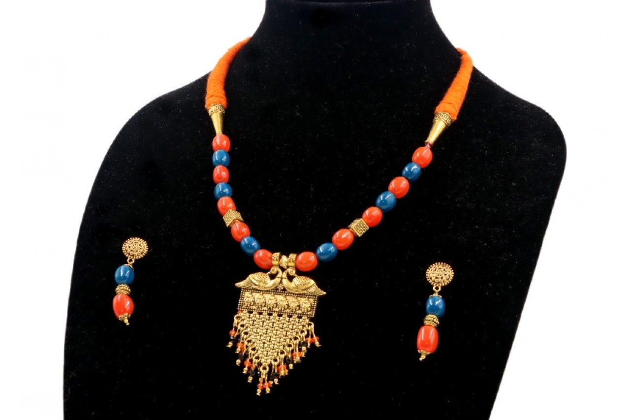 Beaded Necklace with pendent