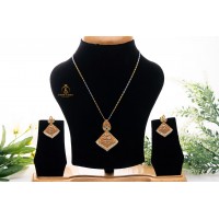 Elegant Meenakari kundan pendant set